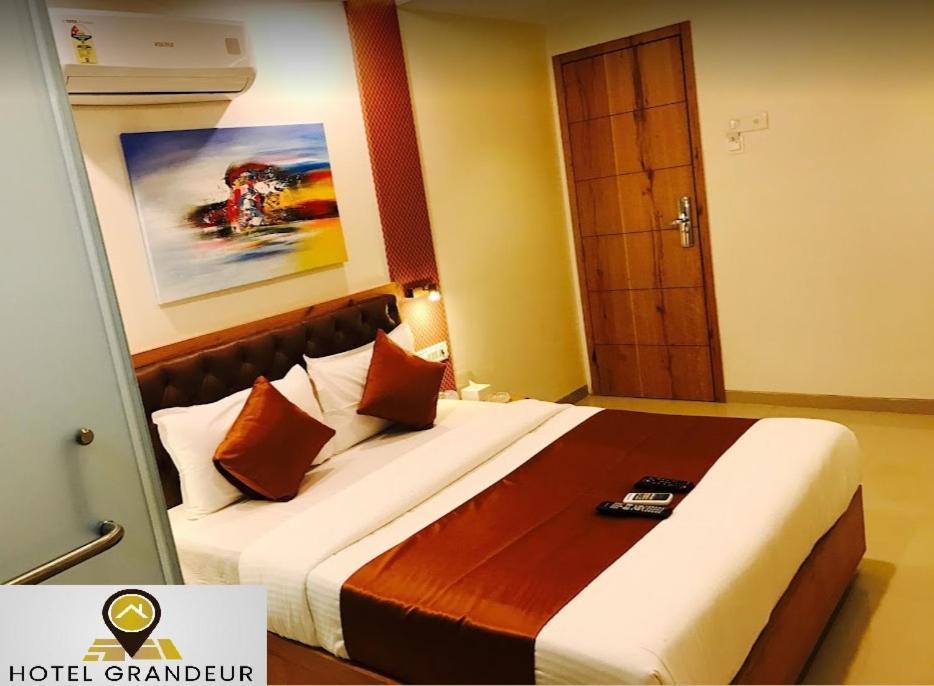 Grandeur By Avion Palace Near T2 International Airport Мумбай Екстериор снимка