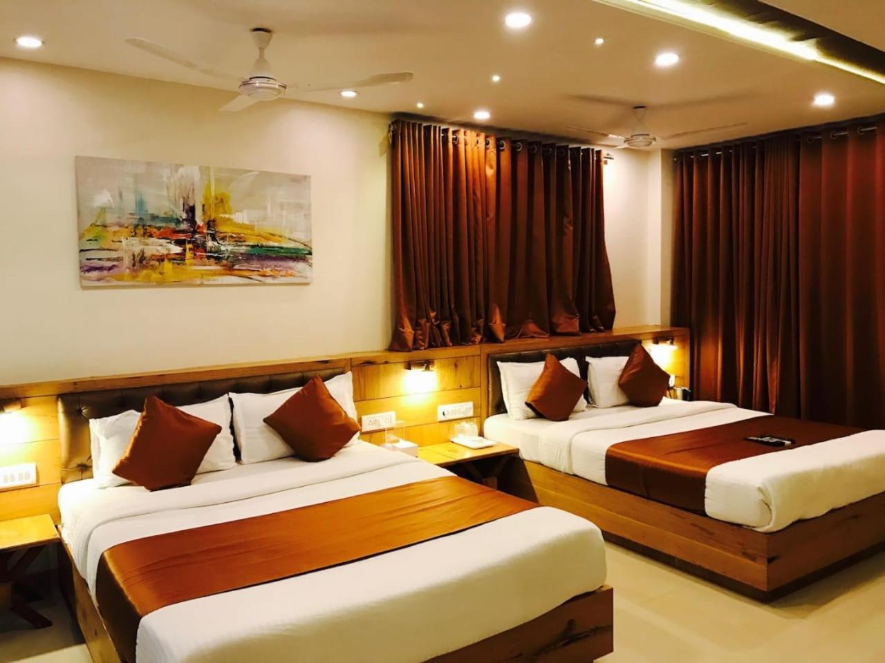 Grandeur By Avion Palace Near T2 International Airport Мумбай Екстериор снимка