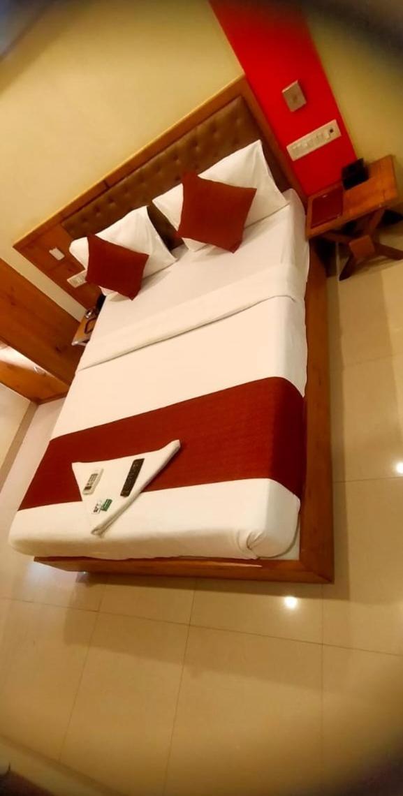 Grandeur By Avion Palace Near T2 International Airport Мумбай Екстериор снимка